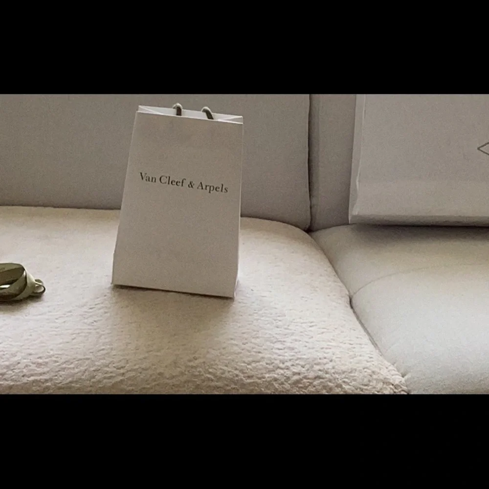 Van Cleef & Arpels Elegant bag small 8x4x5,5 x2,5